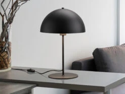 Trio Leuchten Große Tischleuchte NOLA Aus Metall Schwarz, Lampenschirm Innen Gold, Höhe 45cm