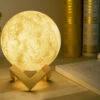 GAO LED Deko Leuchte MOND USB Tischlampe Mit Holzgestell Fernbedienung & Farbwechsel