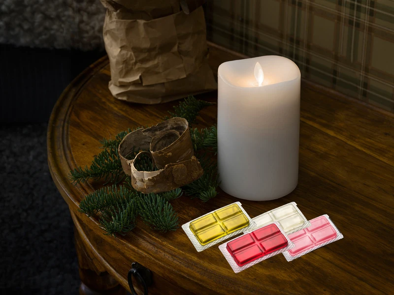 Konstsmide LED Duftkerze Mit 6h Timer, Flackernd, Höhe 13cm, Batteriebetrieb, 4 Düfte 1 Konstsmide LED Duftkerze Mit 6h Timer, Flackernd, Höhe 13cm, Batteriebetrieb, 4 Düfte