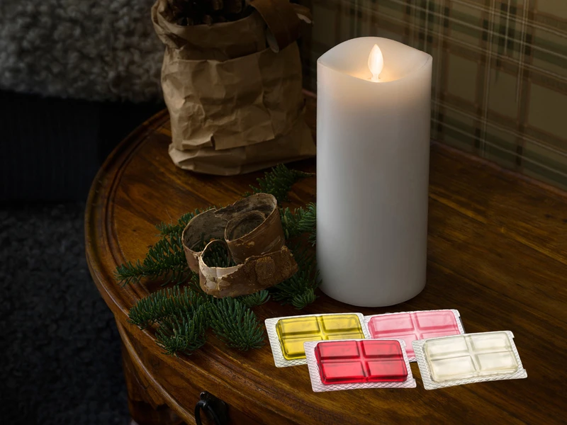 Konstsmide LED Duftkerze Mit 6h Timer, Flackernd, Höhe 18cm, Batteriebetrieb, 4 Düfte 1 Konstsmide LED Duftkerze Mit 6h Timer, Flackernd, Höhe 18cm, Batteriebetrieb, 4 Düfte