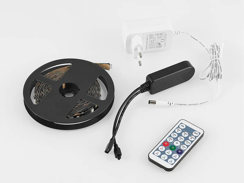 Reality Leuchten LED Streifen RACER Mit Fernbedienung, RGB & Sound Control Funktion - 5 Meter 7 Reality Leuchten LED Streifen RACER Mit Fernbedienung, RGB & Sound Control Funktion - 5 Meter – Bild 7