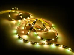 Reality Leuchten LED Streifen RUSH Mit Fernbedienung & RGB Für Innen & Außen - 3 Meter -Lamp Geschaft led streifen rush mit fernbedienung rgb fuer innen 11