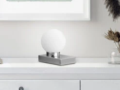 MeineWunschleuchte LED Tischleuchte Glaskugel Weiß Sockel Silber - Touch Dimmbar, Ø 12cm
